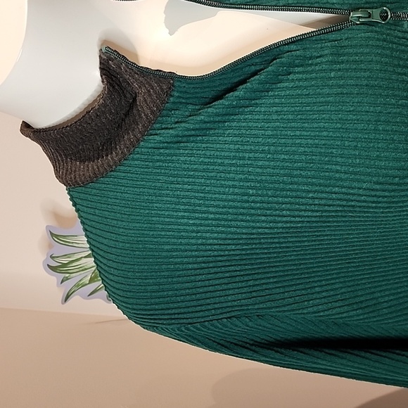 Torrid - Heavy Hacci Rib Half Zip Lounge Pullover in Botanical Garden Green - Picture 3 of 14